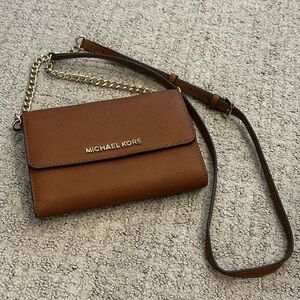 Michael Kors tan / brown cross body (strap is removable to switch to clu…